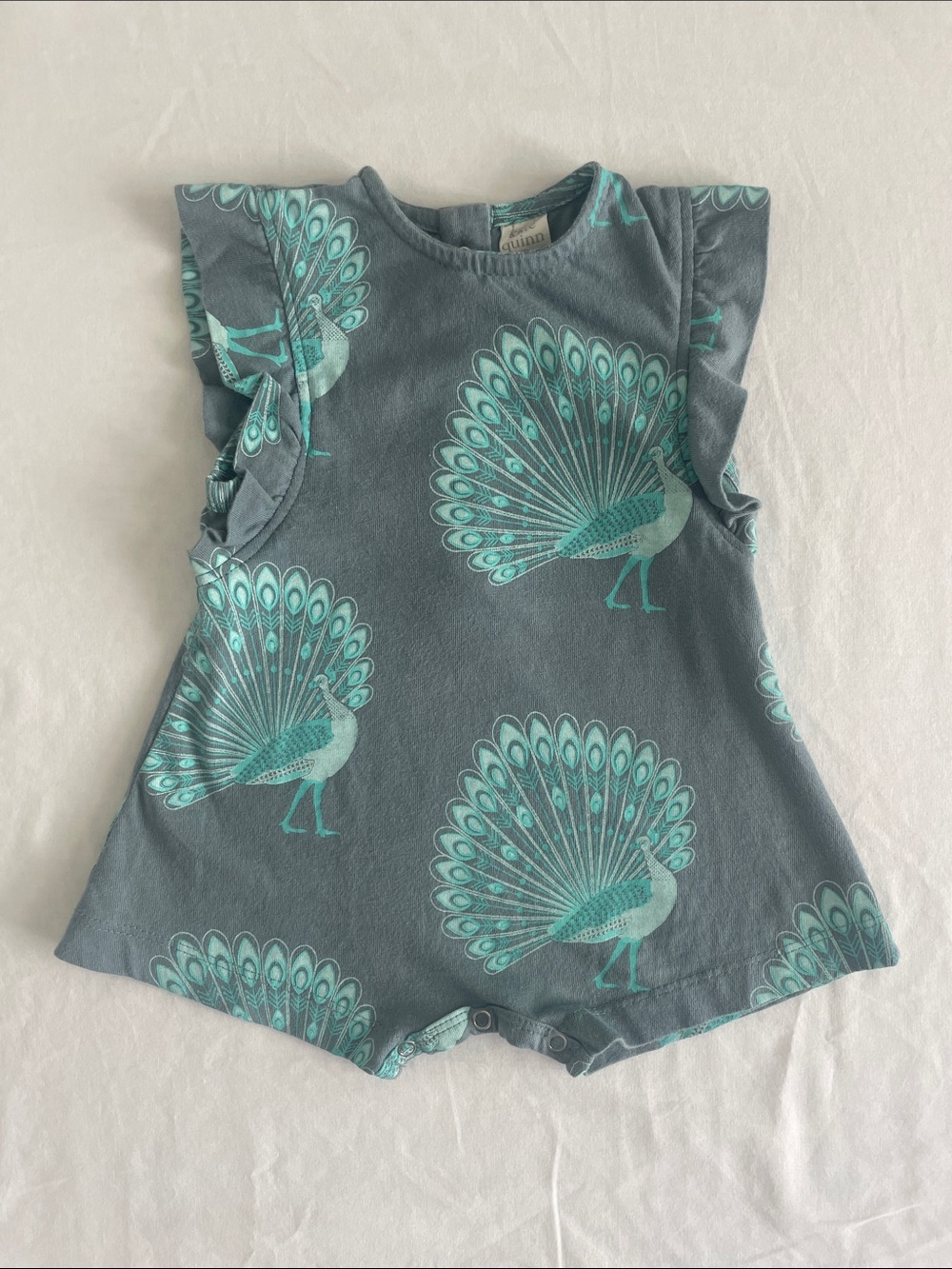kate quinn Organic Cotton Teal and Gray Peacock-Print Infant Romper 0-3M (VGUC)